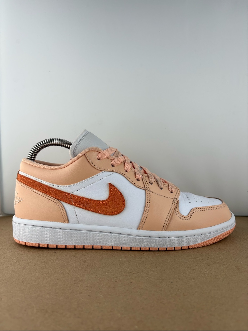 Nike Air Jordan 1 Low Women's 'Sunset Haze' Citrus White DC0774 801 Size 7.5 - Picture 3 of 9